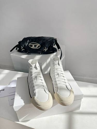 Picture of Celine Shoes Women _SKUfw150127135fw